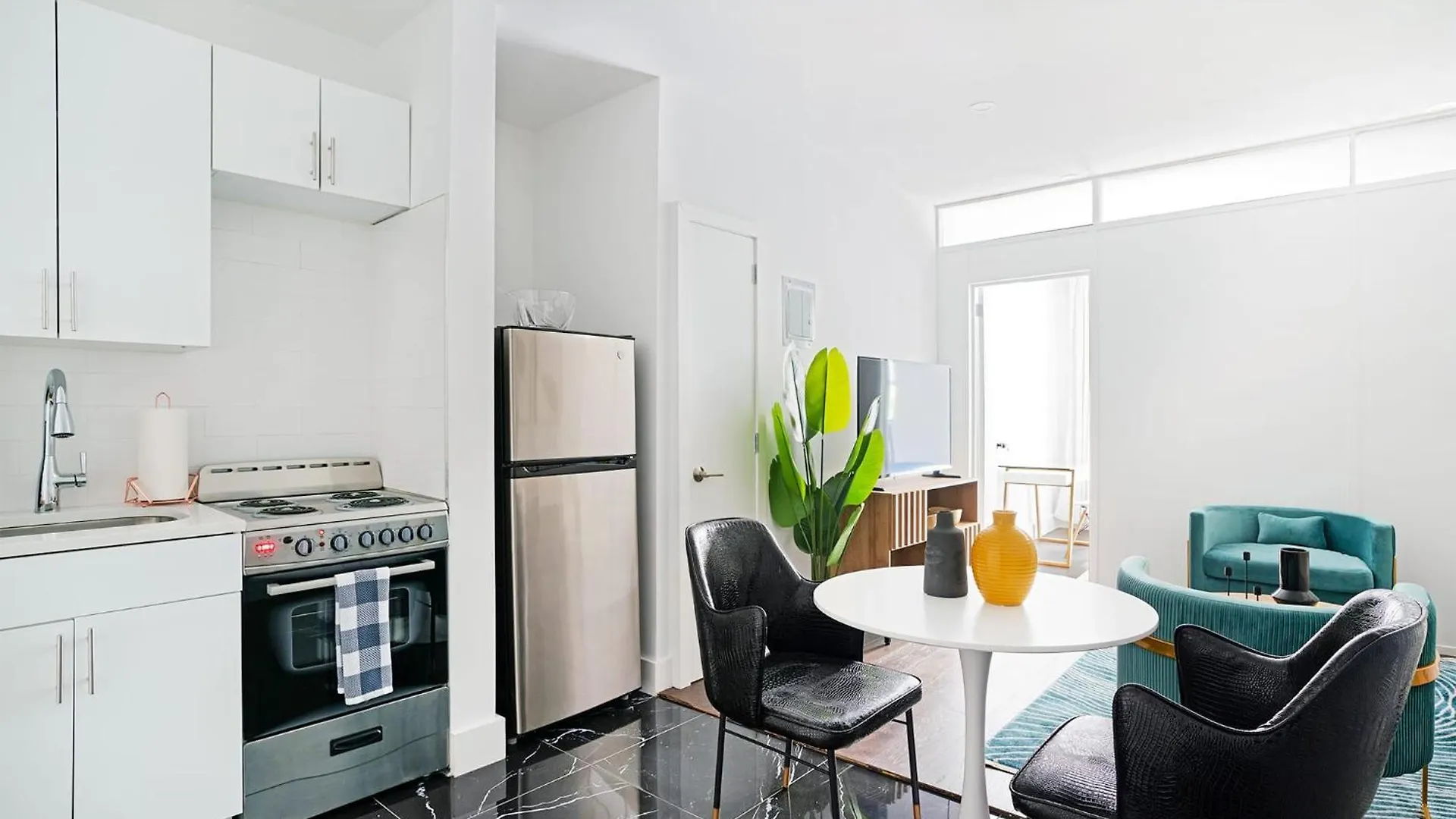 444-2C Beautiful 1Br Midtown West Apartment New York 0*,